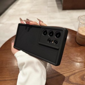 قاب گوشی طرح سولید رنگ مشکی مناسب برای سامسونگ Galaxy S24 Ultra