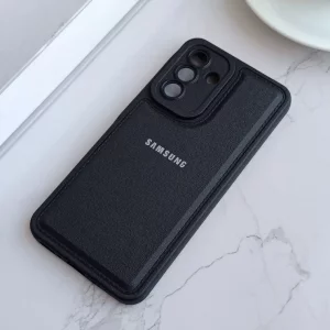 قاب  Puffy Texture  ساده لوگودار مناسب گوشی‌ سامسونگ Galaxy A26 – رنگ مشکی