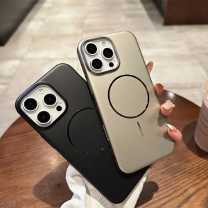 قاب متالیک MagSafe پشت سخت - رنگ مشکی