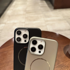 قاب متالیک MagSafe پشت سخت - رنگ مشکی