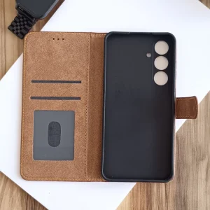 کیف چرمی موبایل مگنتی محافظ لنز دار  Samsung Galaxy S24 FE - مشکی