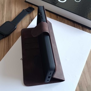 کیف چرمی موبایل مگنتی محافظ لنز دار  Samsung Galaxy A07 - قهوه ای