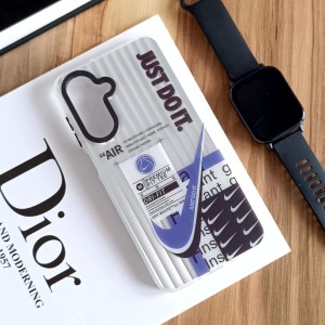 قاب هولوگرامی Samsung Galaxy A26 / A17 طرح نایک با فریم مات، ضد خش و ضد ضربه