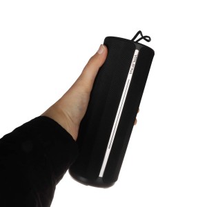 اسپیکر بی سیم بلوتوثی 20 وات VIPLATINA مدل VSW06 RGB با درگاه رم و USB - رنگ مشکی (گارانتی 18 ماه تعویض نیکان همراه)