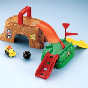 پارکینگ فیشر پرایس مدل Little People Wheelies