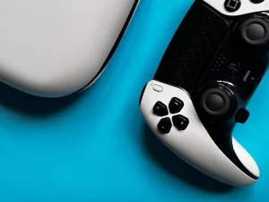قیمت دسته PS5 و عوامل تاثیرگذار بر آن