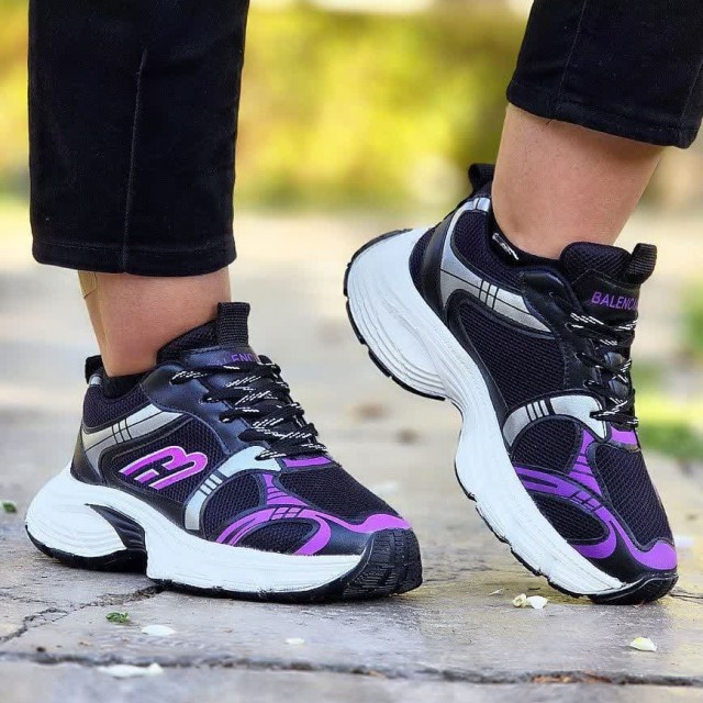 حراج فوق جذاب کفش کتونی اسپرت زنانه دخترانه مدل بالنسیاگا Balenciaga  بینظیر رنگ مشکی بنفش سفید با ارسال رایگان
