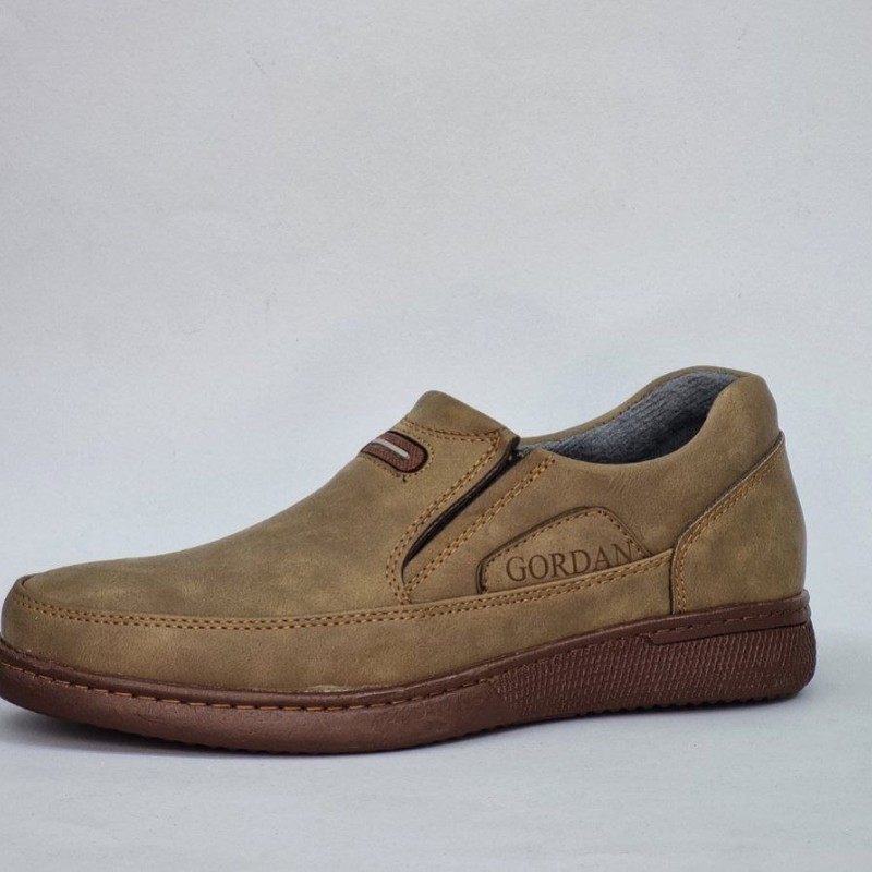 حراج جذاب  کفش مجلسی و طبی مردانه پسرانه سبک و راحت رنگ زیتونی  باارسال رایگان
