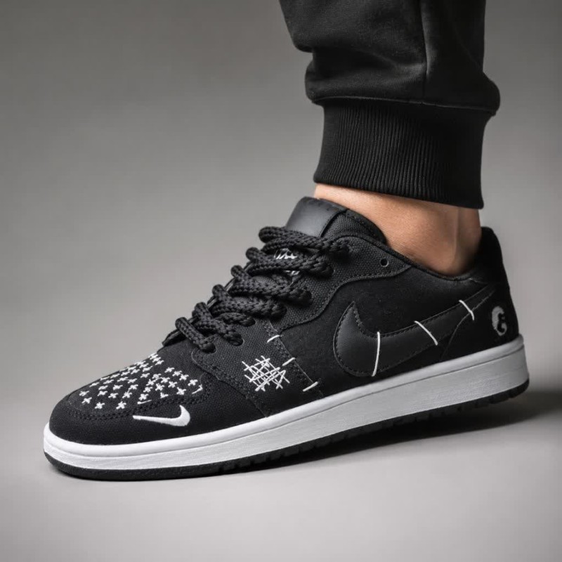 حراااج ویژه کفش کتونی مدل  نایک جردن وودو (Nike Jordan Voodoo) مردانه و پسرانه پر فروش با زیره نرم و منناسب استفاده روزمره رنگ  مشکی  با ارسال رایگان