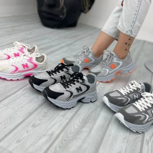 تخفیف فوق العاده کفش کتونی اسپرت زنانه دخترانه مدل نیوبالانس  زیبا و خاص رنگ سفید نارنجی  با ارسال رایگان