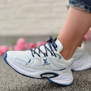 فروش حیرت انگیز  کفش کتونی اسپرت دخترانه و زنانه مدل لویی ویلتون باظرافت و زیبا  رنگ سفید سرمه ای  با ارسال رایگان