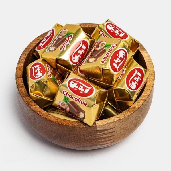 شکلات لاو فندقی شیری آیدین