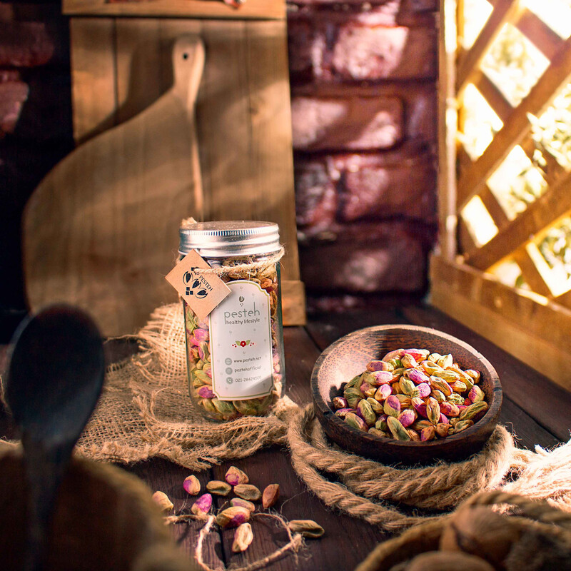 مغز پسته دستچین خام