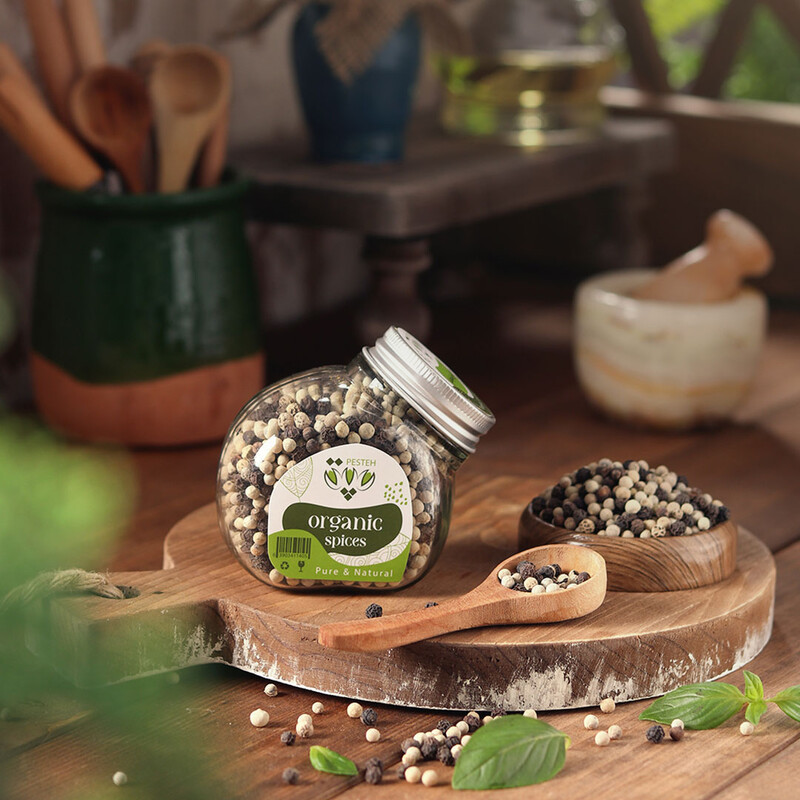 گرانول مخلوط فلفل سیاه و سفید