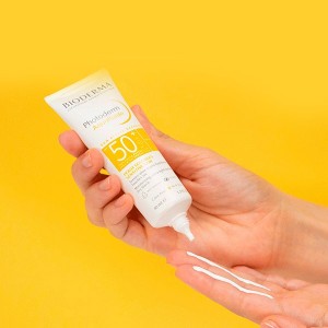 ضد آفتاب فتودرم بدون رنگ بیودرما BIODERMA