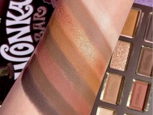 پالت سایه 8 رنگ شیگلم مدل Wonka Bar