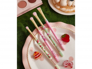 پک براش آرایشی توت فرنگی strawberry