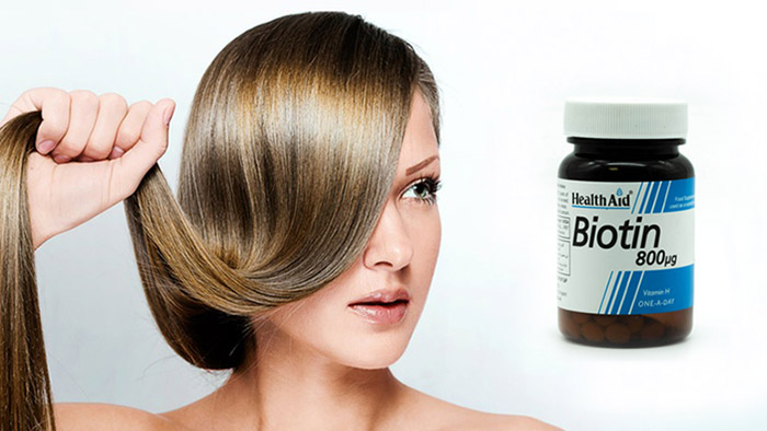 نقش بیوتین در رشد مو چقدر واقعی است؟ بررسی علمی تاثیر ویتامین B7 بر سلامت مو