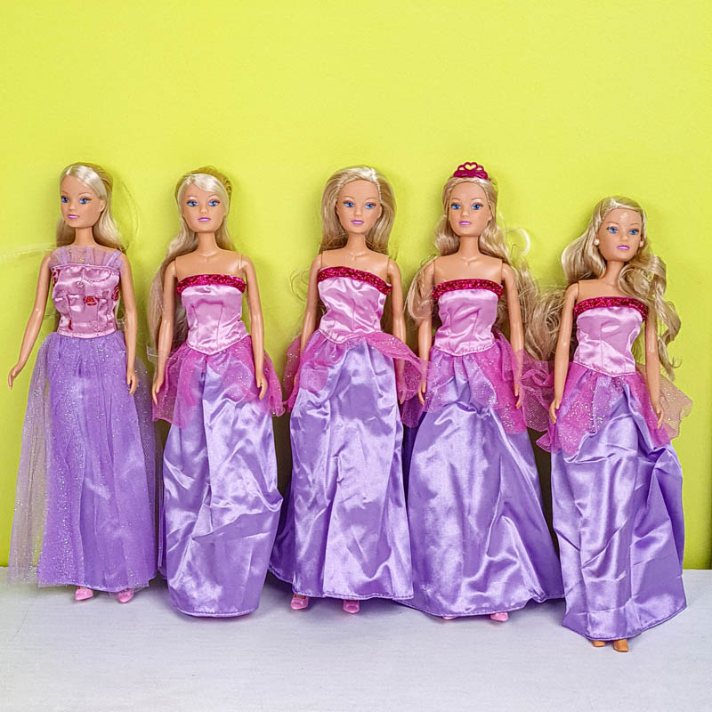 عروسک باربی با لباس بنفش کد P/HC06/F