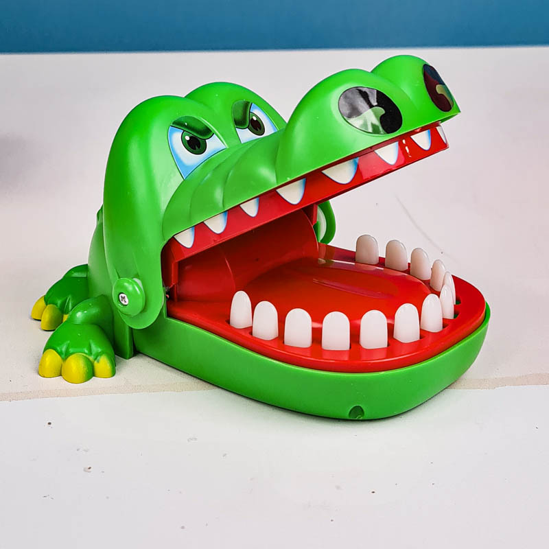 اسباب بازی حمله کروکودیل کد 1631A