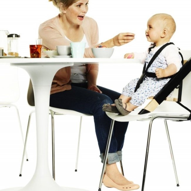 صندلی غذا چوبی کودک stokke