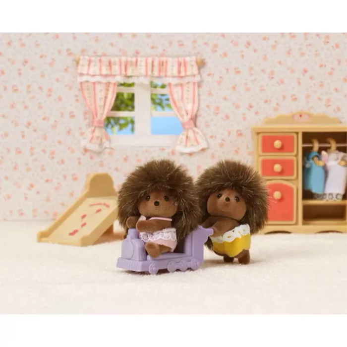 اسباب بازی سیلوانیان فامیلیز Sylvanian Families مدل Hedgehog Twins کد 5424