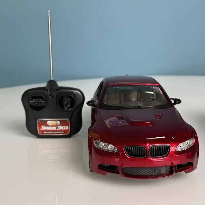 اسباب بازی ماشین کنترلی بی ام و BMW رنگ قرمز کد P/G2023R/GH