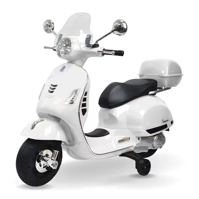 موتور شارژی وسپا رنگ سفید با جلو پنجره و صندوق کد 6532447