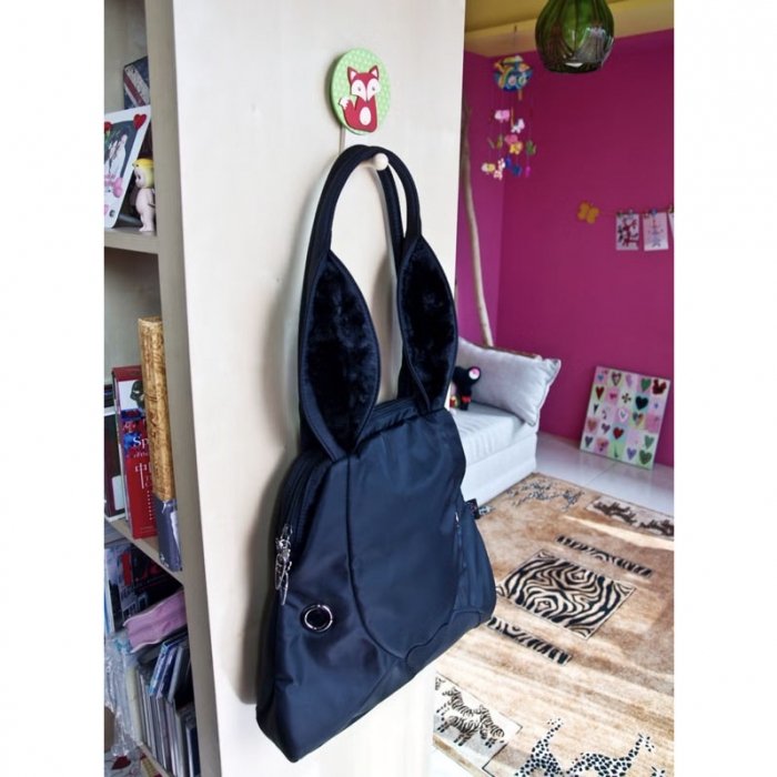 قلاب آویز تمام چوب کودک پیکاردو کد UM-04