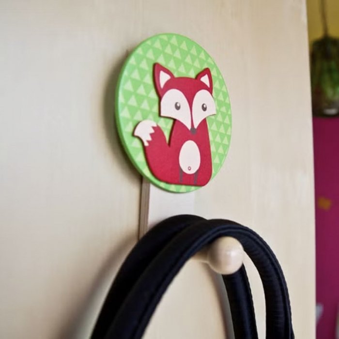 قلاب آویز تمام چوب کودک پیکاردو کد UM-04