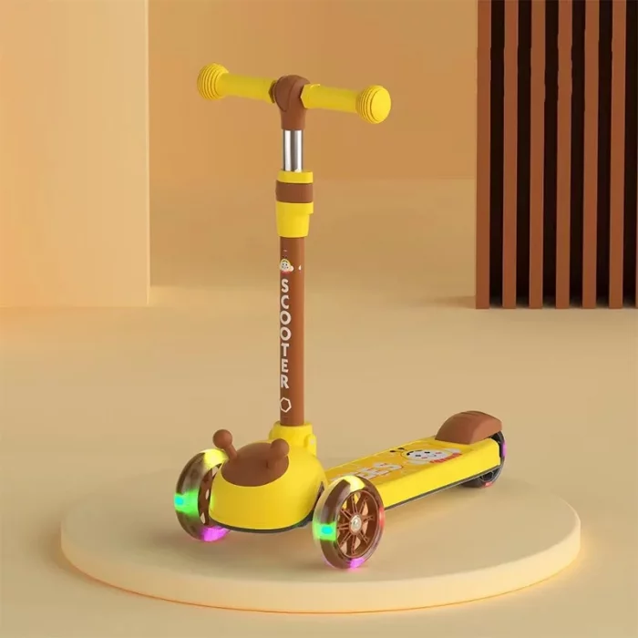اسکوتر کودک چراغدار مدل زنبور زرد کد P/806/ZA