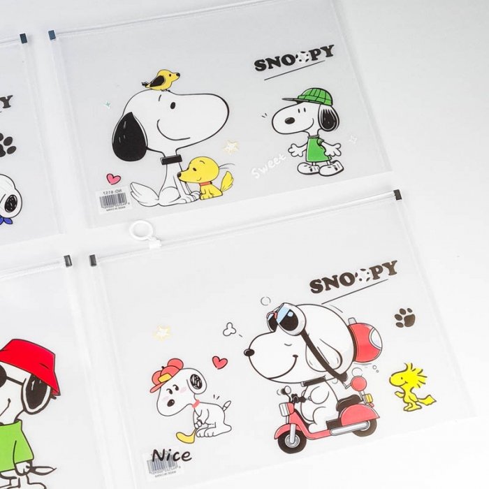 کاور A4 زیپدار فانتزی طرح اسنوپی کد 6157