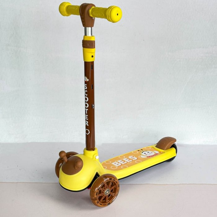 اسکوتر کودک چراغدار مدل زنبور زرد کد P/806/ZA