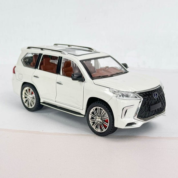 ماشین فلزی دودزا مدل لکسوس LX570 مدل CZ125AD