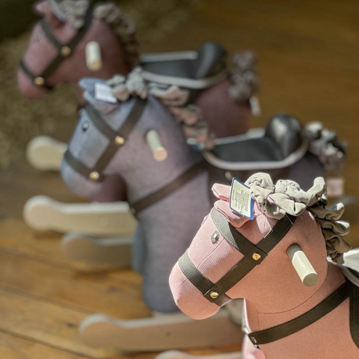 راکر اسب چوبی رنگ بنفش کد AF300220