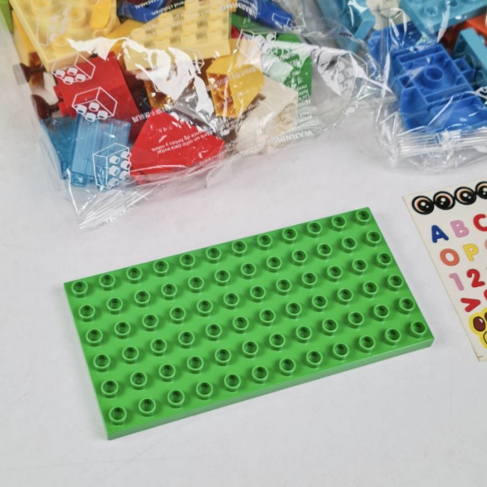 اسباب بازی لگو سطلی 180 تکه کد 188A29