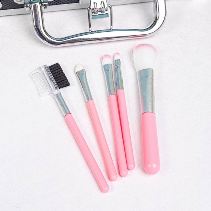 ست لوازم آرایشی کودک چمدانی کد FT2098