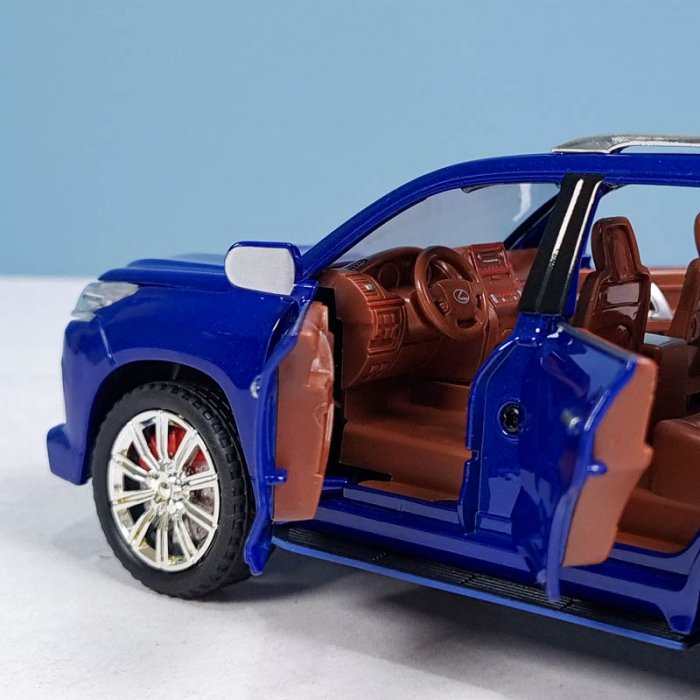 ماشین فلزی دودزا مدل لکسوس LX570 مدل CZ125AD