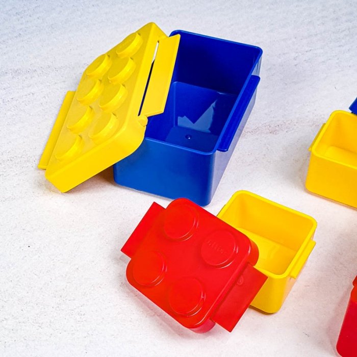 ظرف غذای 4 قسمتی لیلیان طرح لگو رنگ قرمز آبی کد P/82143/A