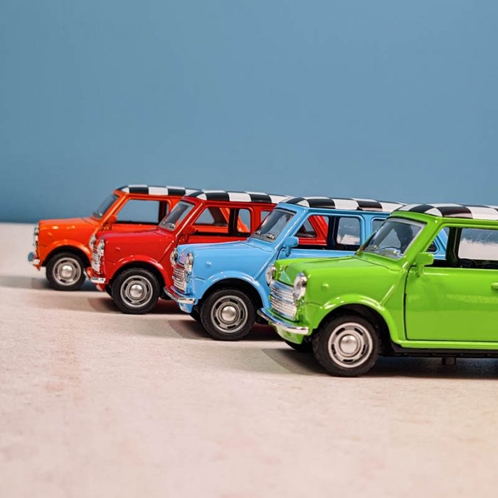 ماشین فلزی عقب کش موزیکال کد 3489YT