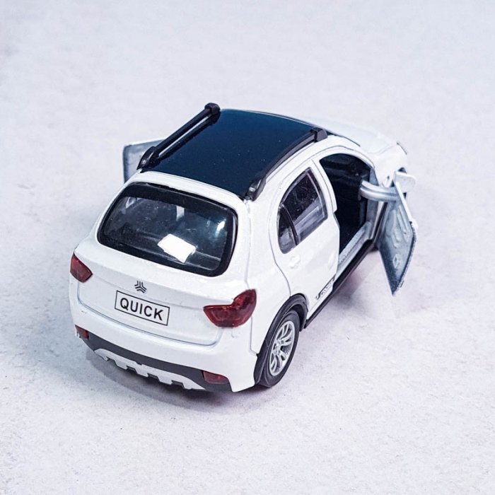 ماکت ماشین عقب کش کوییک کد 6834885