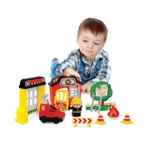 اسباب بازی موزیکال کودک طرح آتش نشان  با آدمک winfun  مدل 001307