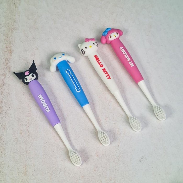 مسواک فانتزی کودک طرح کرومی کد 9010