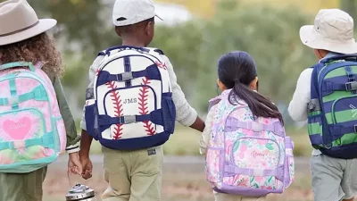 روش های تمیز کردن کوله پشتی مدرسه