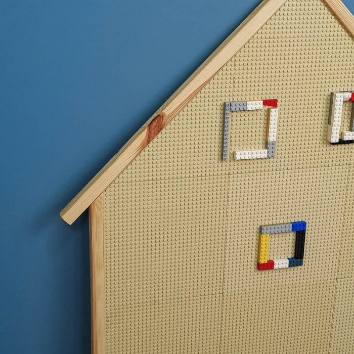 صفحه لگو دیواری طرح خانه چوبی کد 6900354