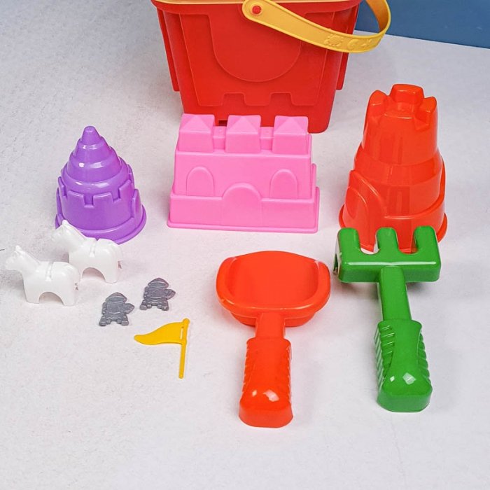 ست شن بازی سطل ساحلی رنگ قرمز کد 5353168