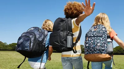 نحوه چیدمان وسایل داخل کوله پشتی مدرسه