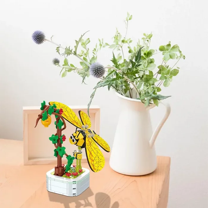 اسباب بازی لگو گل و حشرات مدل زنبور کد 103F2