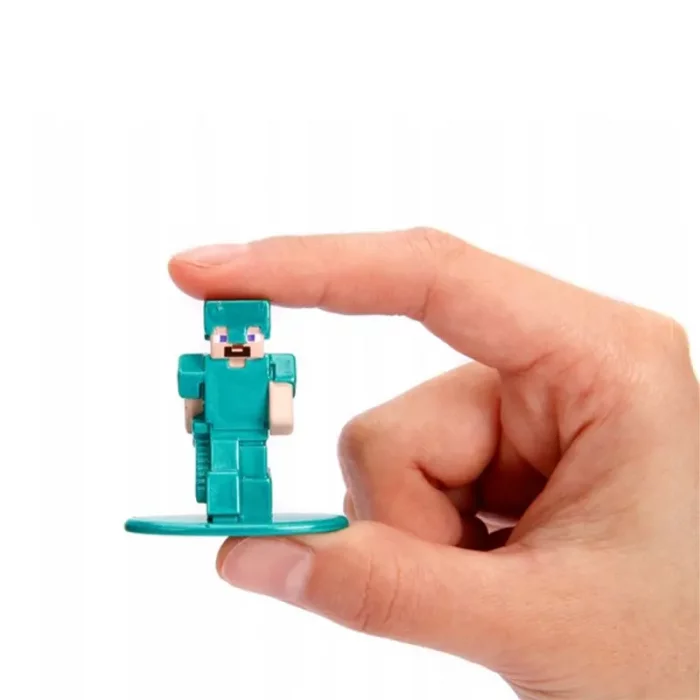 اسباب بازی مینی فیگور فلزی شانسی کد 064821