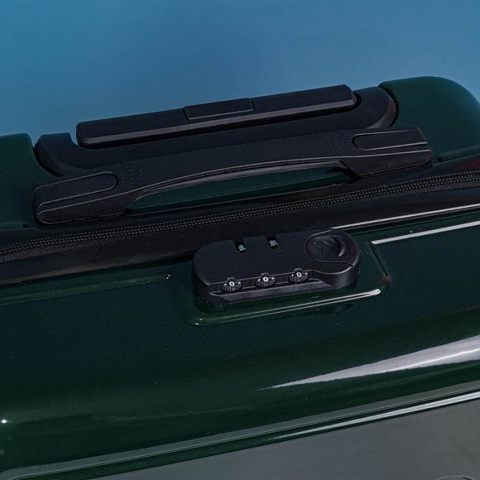 چمدان کودک مدل برجسته رنگ سبز کد P/M01/SA